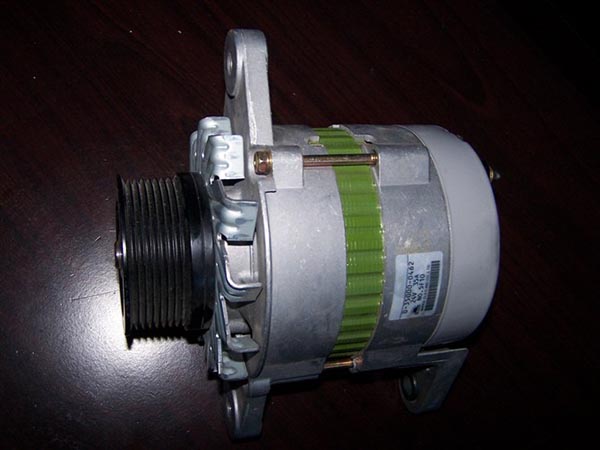 挖掘机配件发电机