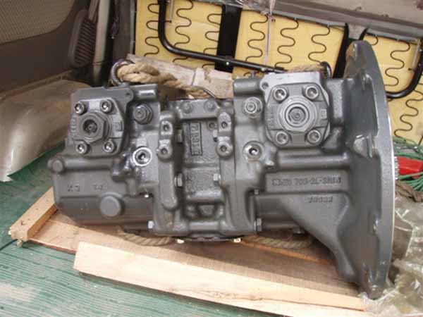 小松挖掘机配件主泵